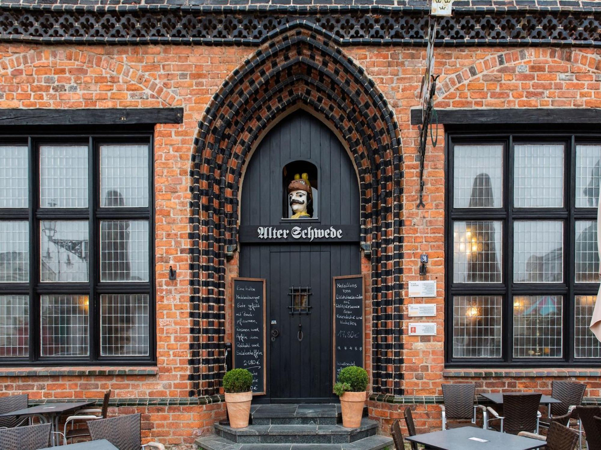 Comfortable Apartment In Wismar Mecklenburg With Fireplace Exterior photo